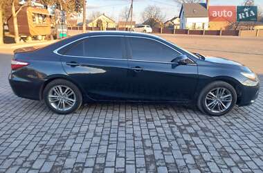 Седан Toyota Camry 2016 в Львове