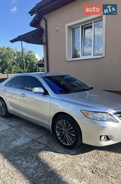 Седан Toyota Camry 2008 в Львове