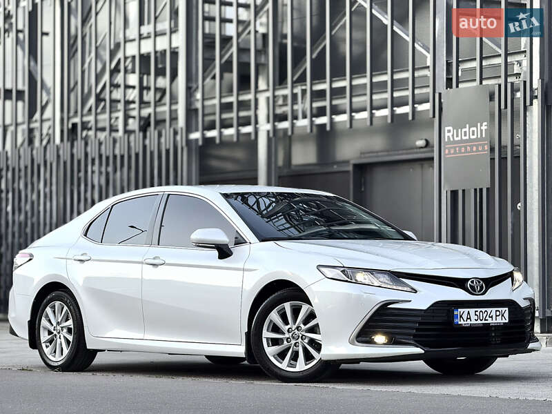 Toyota Camry 2022