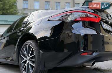 Седан Toyota Camry 2021 в 