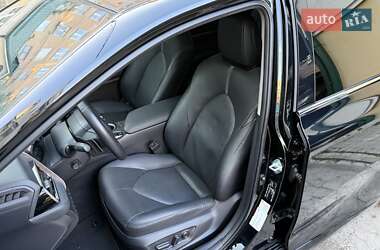 Седан Toyota Camry 2021 в 