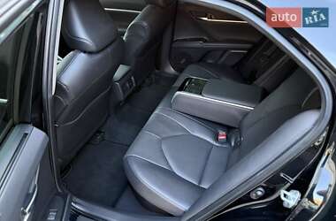 Седан Toyota Camry 2021 в 