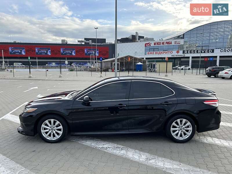 Седан Toyota Camry 2017 в Киеве фото 18 Седан Toyota Camry 2017 в Киеве