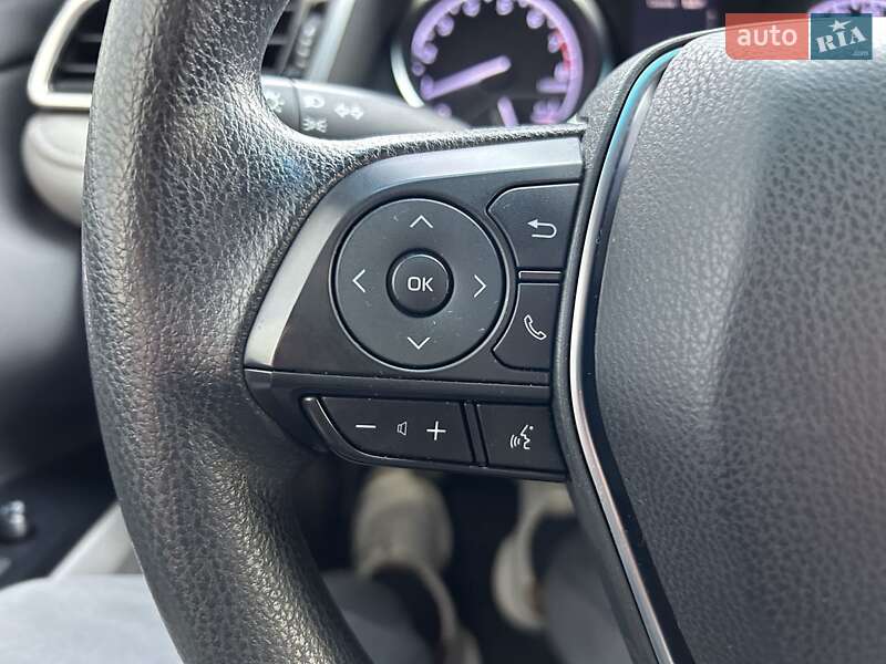 Седан Toyota Camry 2017 в Киеве фото 55 Седан Toyota Camry 2017 в Киеве