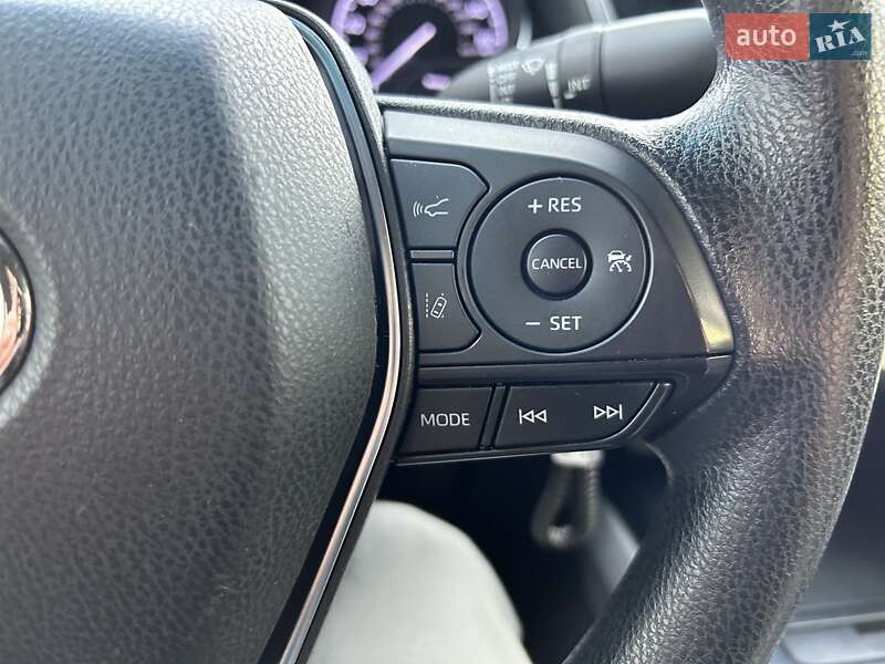 Седан Toyota Camry 2017 в Киеве фото 56 Седан Toyota Camry 2017 в Киеве