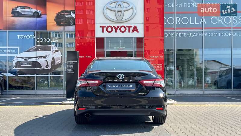 Седан Toyota Camry 2019 в Ивано-Франковске