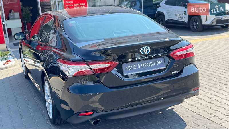 Седан Toyota Camry 2019 в Ивано-Франковске