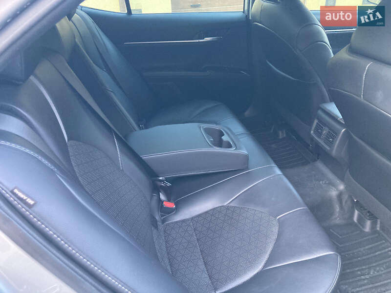 Седан Toyota Camry 2020 в Ізмаїлі