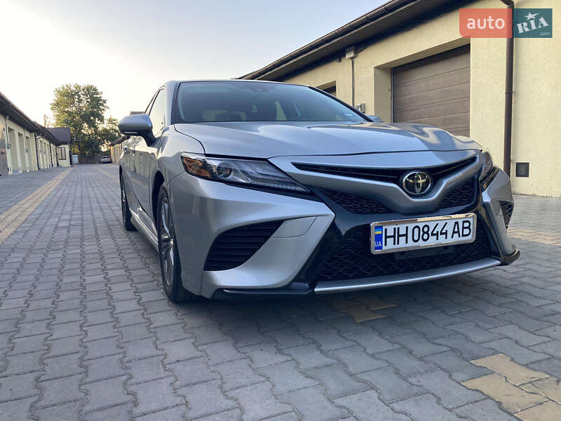 Седан Toyota Camry 2020 в Ізмаїлі