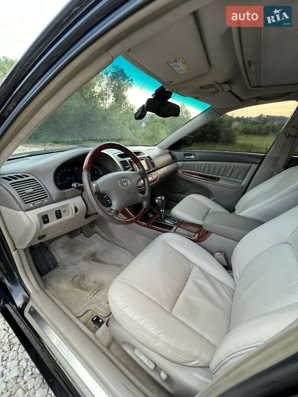 Седан Toyota Camry 2003 в Тернополі