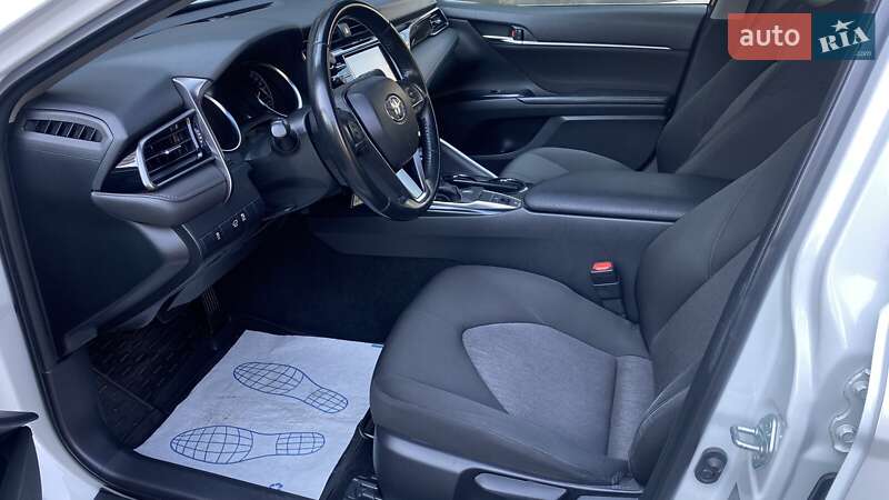 Седан Toyota Camry 2018 в Одесі
