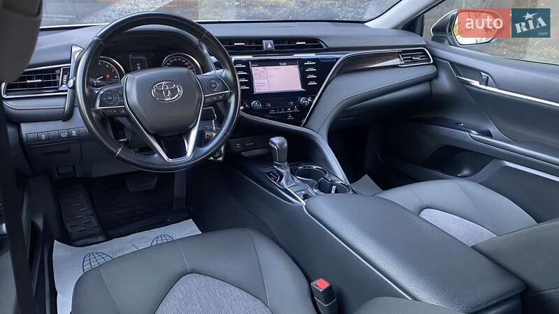 Седан Toyota Camry 2018 в Одесі