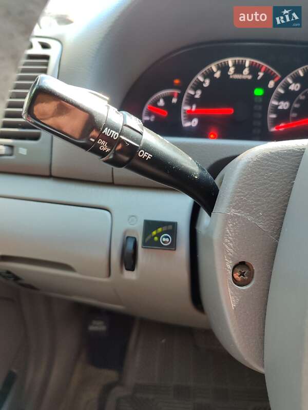 Седан Toyota Camry 2005 в Івано-Франківську