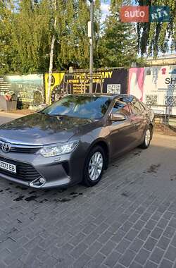 Седан Toyota Camry 2015 в 