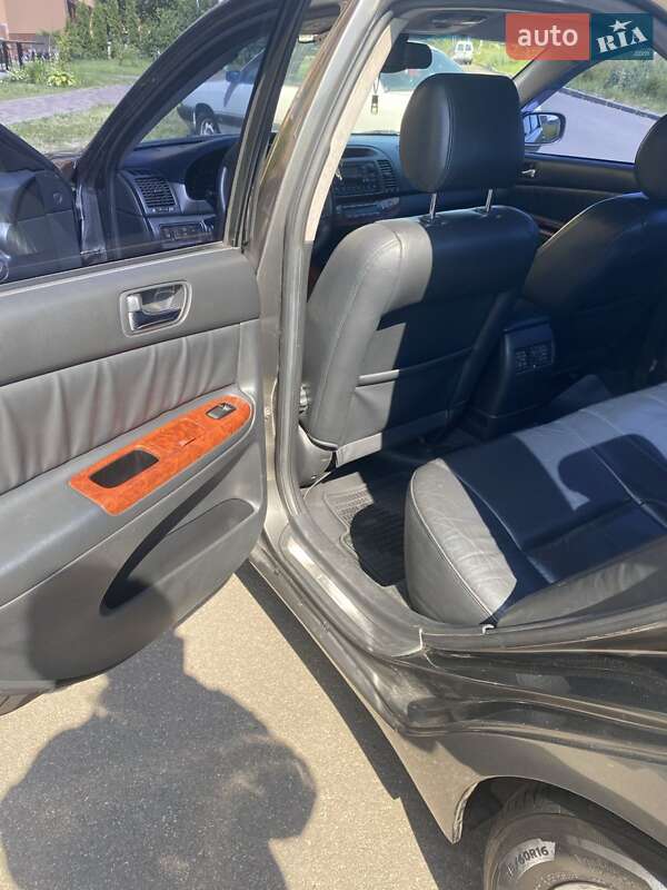 Седан Toyota Camry 2003 в Києві