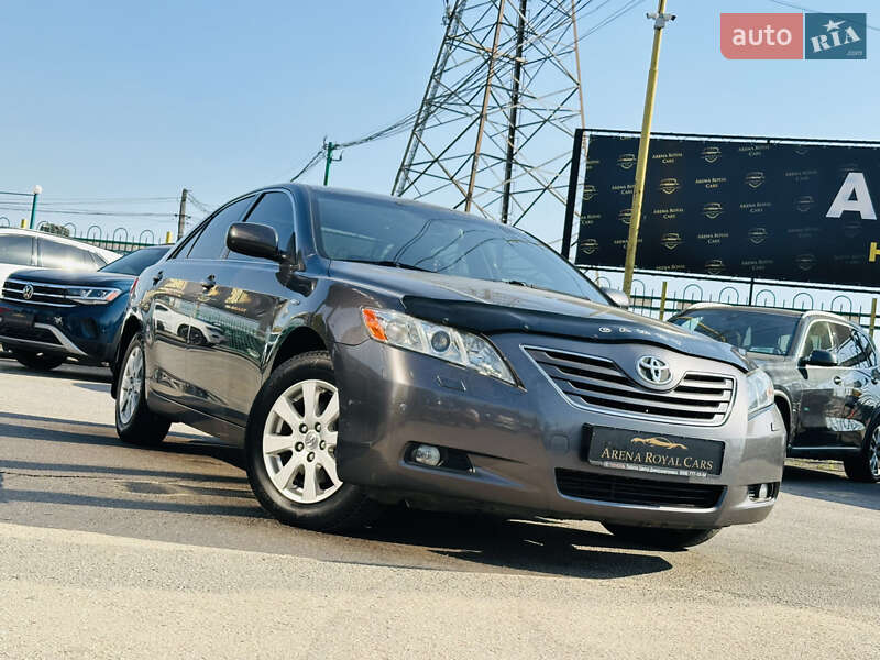 Седан Toyota Camry 2008 в Харькове