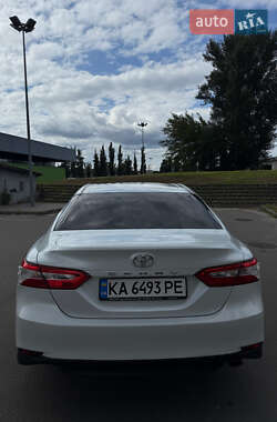Седан Toyota Camry 2017 в 