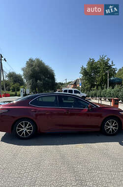 Седан Toyota Camry 2018 в 