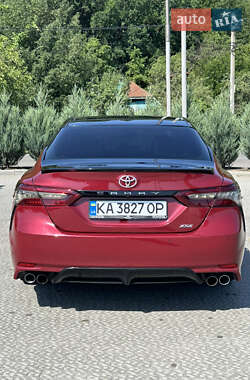 Седан Toyota Camry 2018 в 