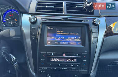 Седан Toyota Camry 2014 в 