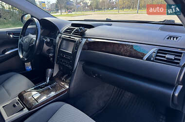 Седан Toyota Camry 2014 в 