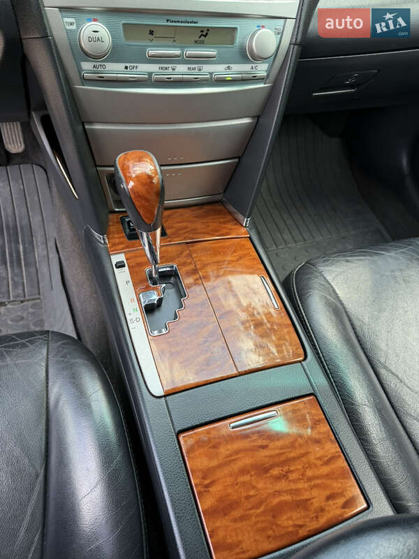 Седан Toyota Camry 2007 в Івано-Франківську