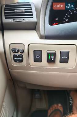 Седан Toyota Camry 2006 в 