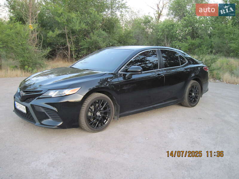 Седан Toyota Camry 2017 в Запорожье фото 3 Седан Toyota Camry 2017 в Запорожье