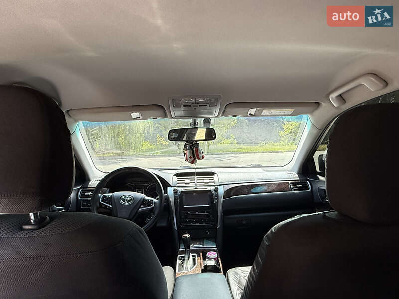 Седан Toyota Camry 2016 в Полтаві