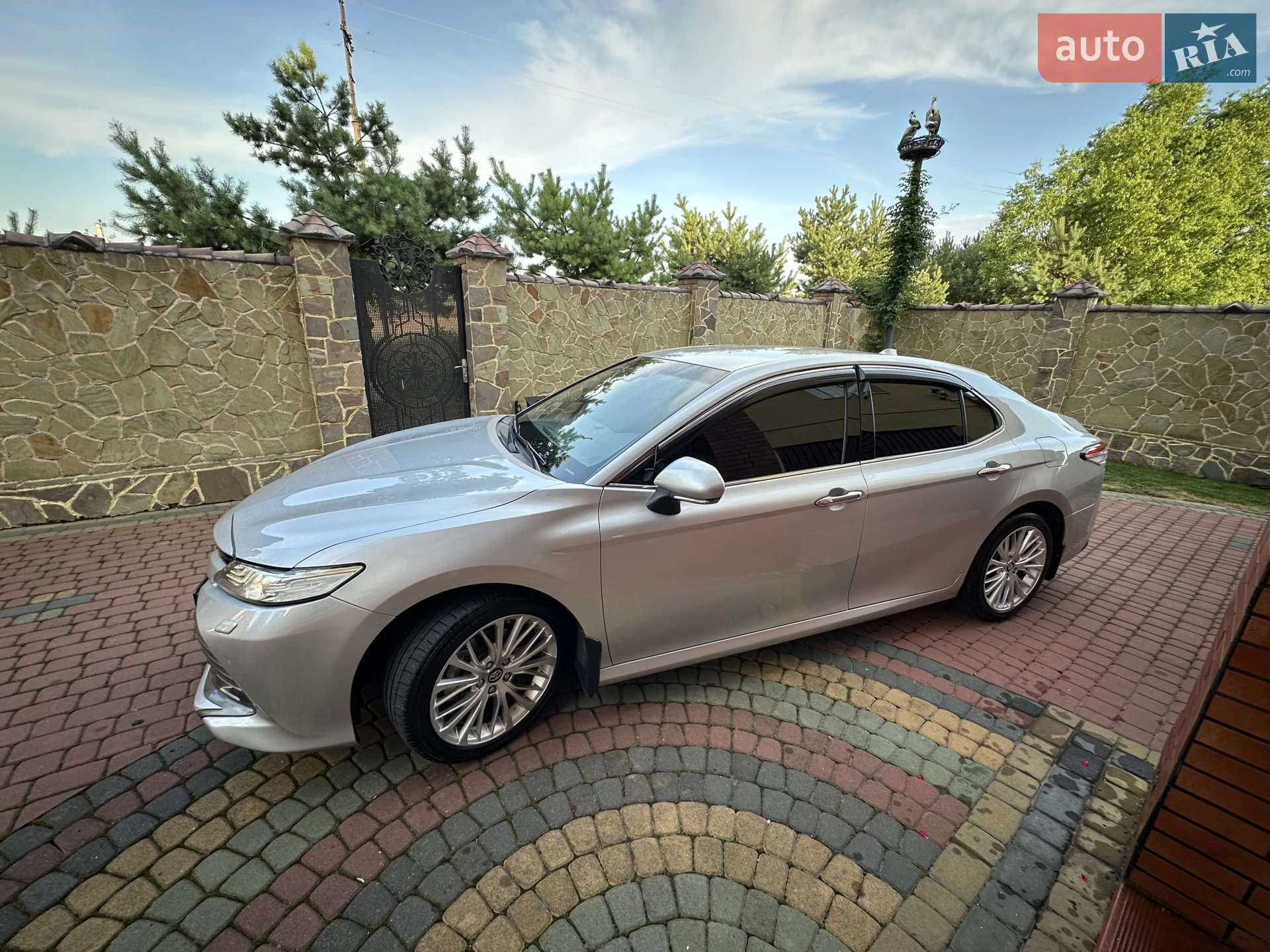 2017 Toyota Camry - мініатюра 16
