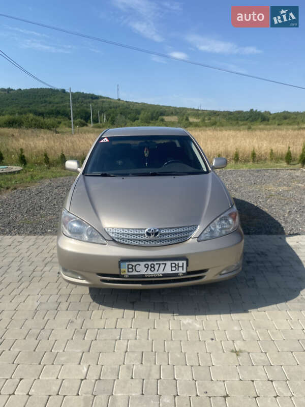 Toyota Camry 2003