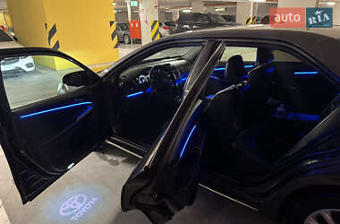 Седан Toyota Camry 2012 в Кривому Розі