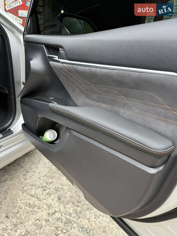 Седан Toyota Camry 2018 в Харкові фото 3 Седан Toyota Camry 2018 в Харкові