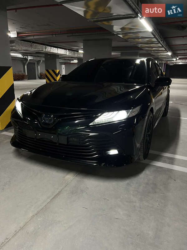 Toyota Camry 2020