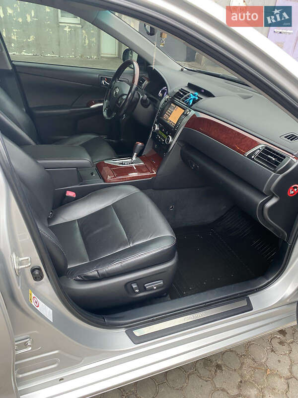 Седан Toyota Camry 2012 в Києві