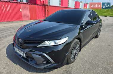Седан Toyota Camry 2019 в 