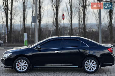 Седан Toyota Camry 2012 в 