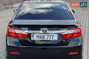 Седан Toyota Camry 2012 в 