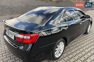 Седан Toyota Camry 2012 в 