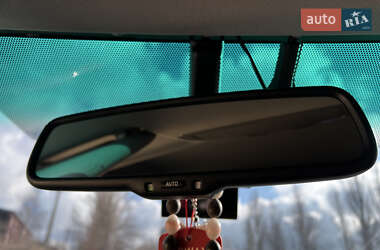 Седан Toyota Camry 2012 в 