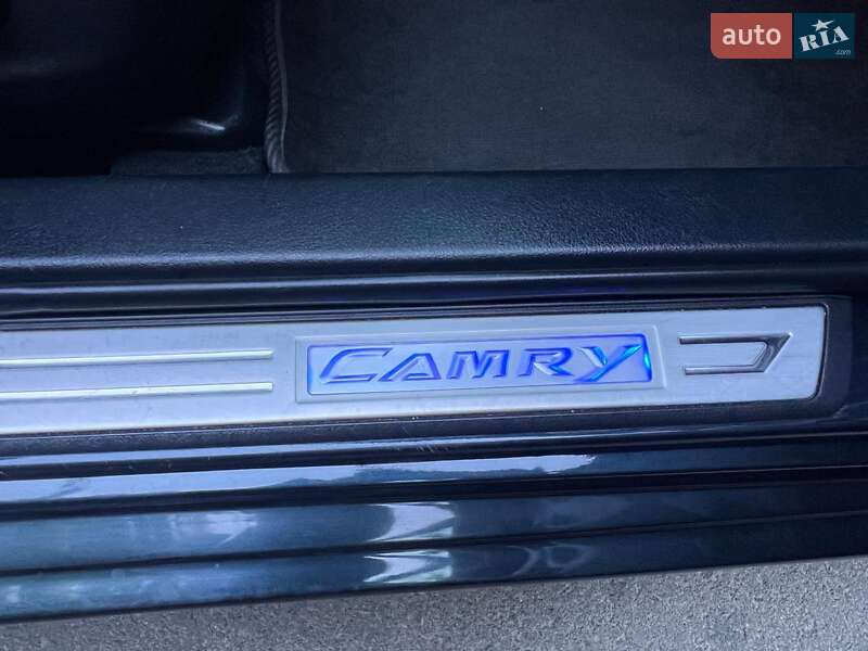 Седан Toyota Camry 2014 в Одессе