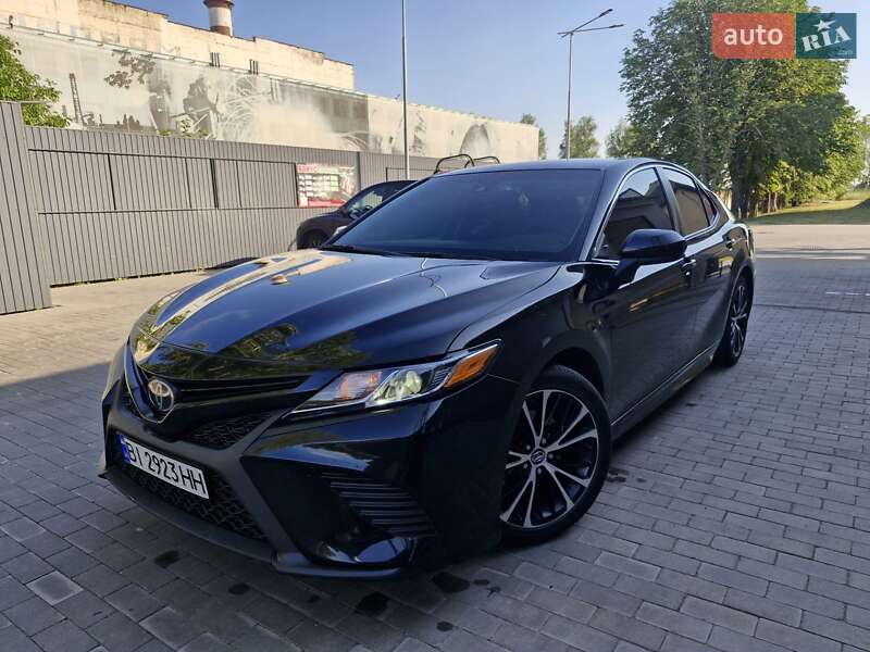 Toyota Camry 2018