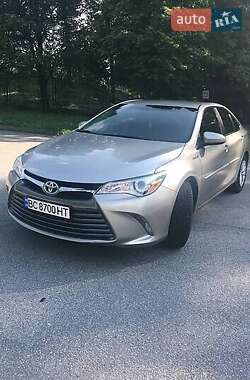 Седан Toyota Camry 2015 в Львове