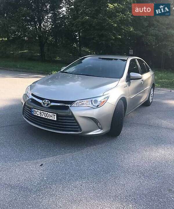 Toyota Camry 2015