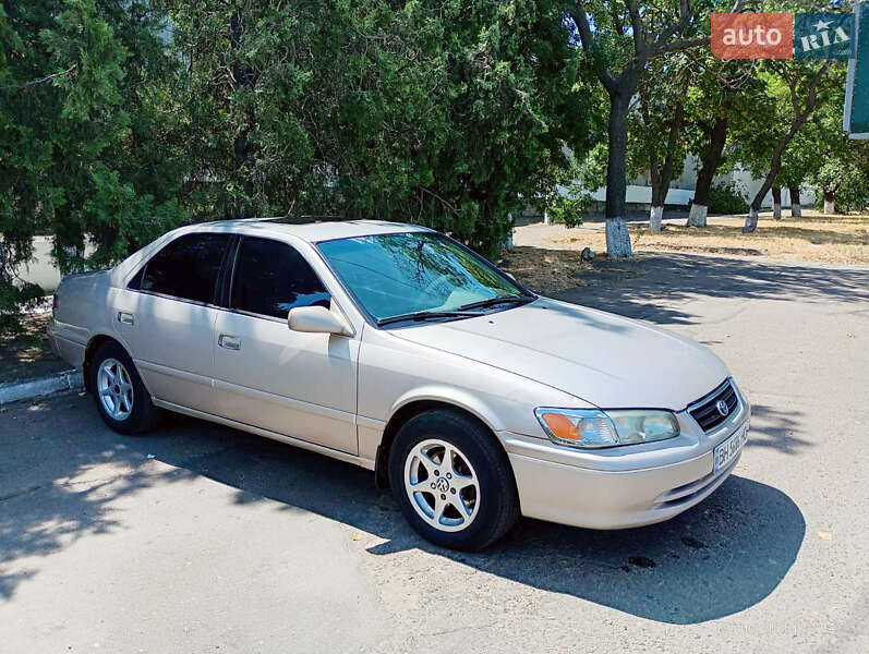 Toyota Camry 2001