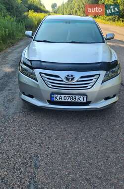 Седан Toyota Camry 2007 в Киеве