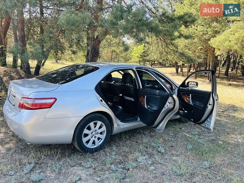 Седан Toyota Camry 2007 в Лубнах