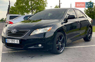 Седан Toyota Camry 2007 в Ужгороде