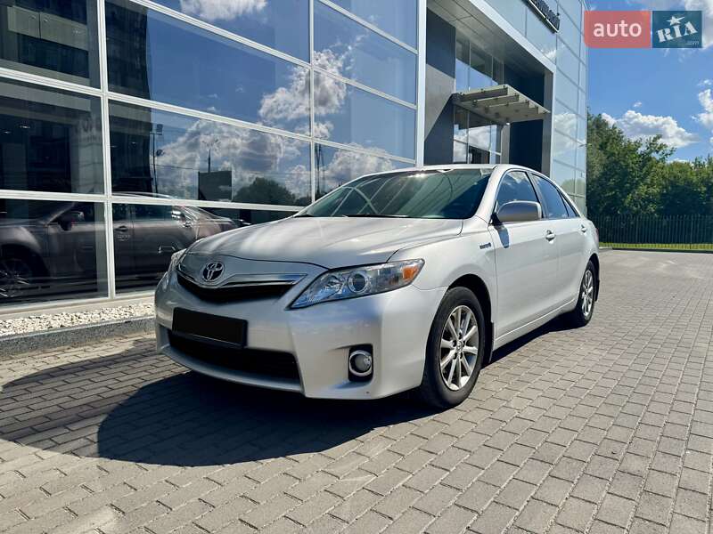 Седан Toyota Camry 2011 в Києві