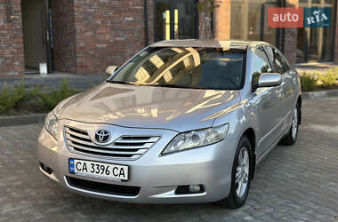 Седан Toyota Camry 2007 в Умані